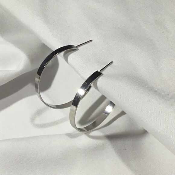 Silver Tone Hoops (UC3) - Picture 2 of 5